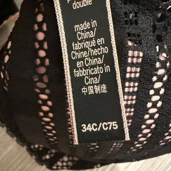 Victoria’s Secret Luxe Lace Lightly padded plunge Bra size 34C - Picture 5 of 8